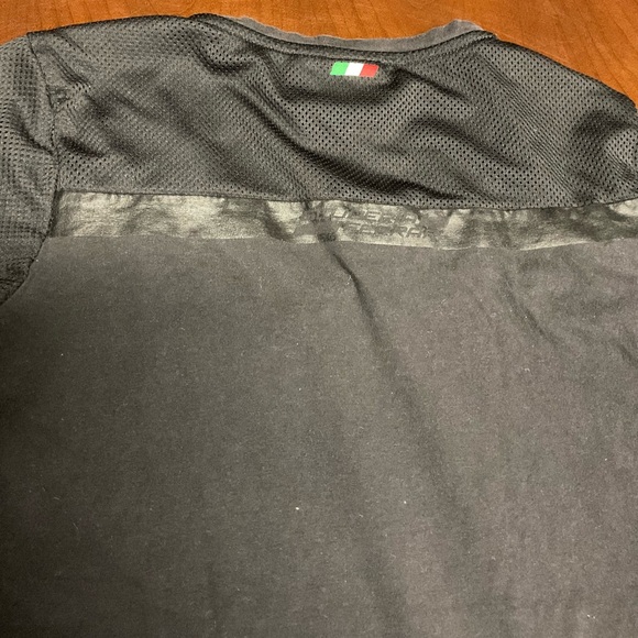 Limited edition Ferrari ladies teeshirt - Picture 3 of 7